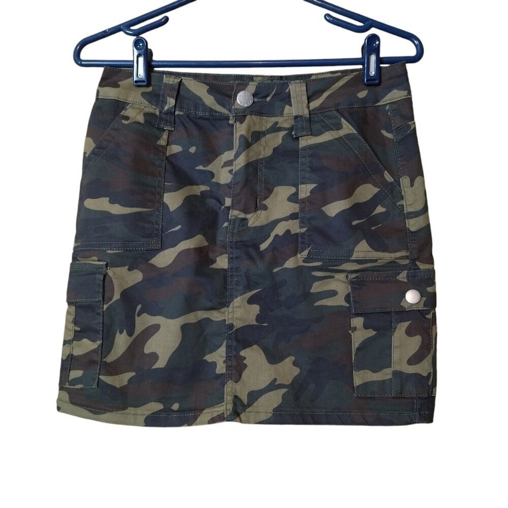 VIP Jeans Size Large Green Camouflage Cargo Mini Skirt Classic Pockets Casual